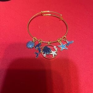 Ocean-Themed Expandable Charm Bracelet - Gold Tone